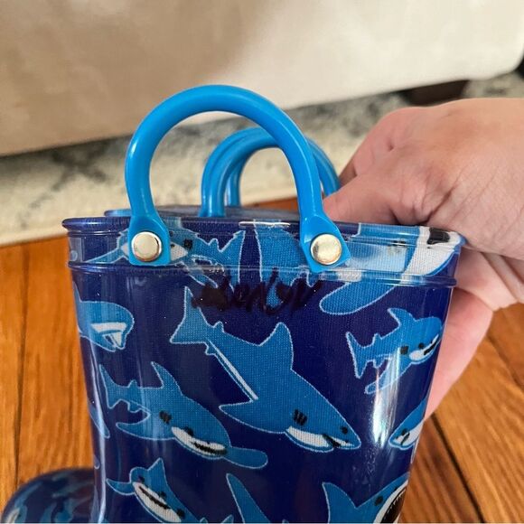 Cruz Kiks Blue Shark Rubber Rainboots Size 7 - Picture 7 of 7